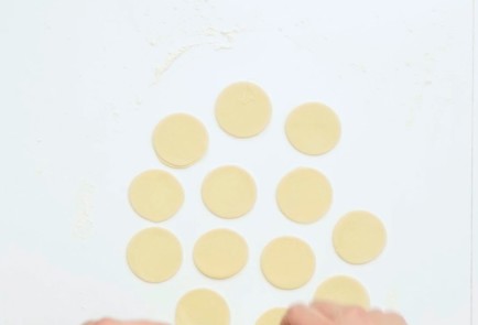 Фото шага рецепта Пельмени с говядиной 29886 шаг 7  