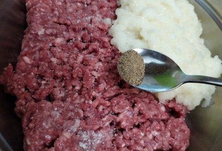 Фото шага рецепта Пельмени с говядиной 188576 шаг 7  