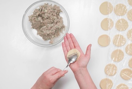 Фото шага рецепта Пельмени с индейкой 175266 шаг 10  