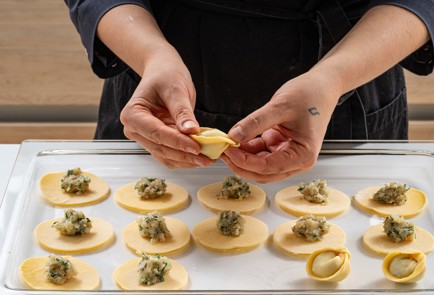 Фото шага рецепта Пельмени с курицей 175426 шаг 12  