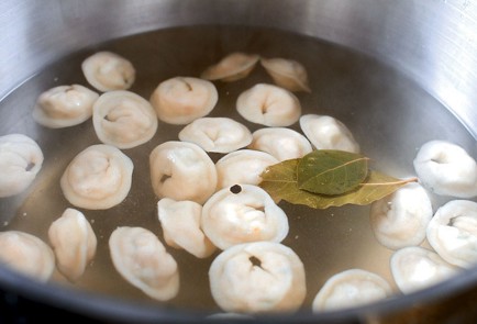 Фото шага рецепта Пельмени с лососем и судаком 29882 шаг 7  