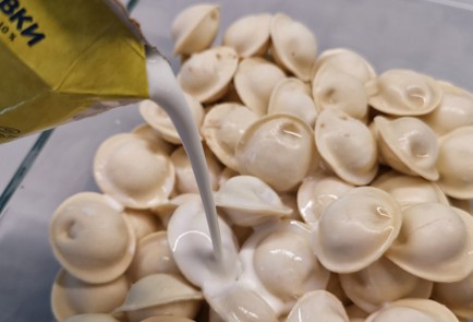 Фото шага рецепта Пельмени в духовке 173411 шаг 6  