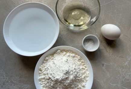 Фото шага рецепта Пельменное тесто 174524 шаг 1  