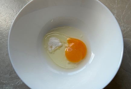 Фото шага рецепта Пельменное тесто 174524 шаг 2  