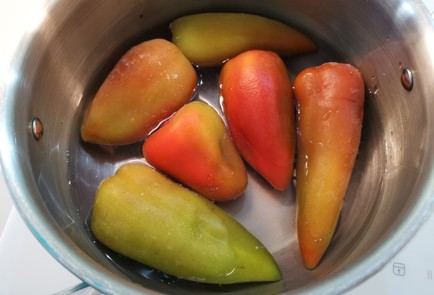 Фото шага рецепта Перцы с фаршем 190482 шаг 5  