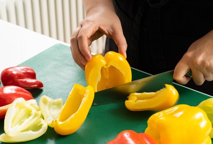 Фото шага рецепта Перец на зиму в медовом маринаде 139895 шаг 1  