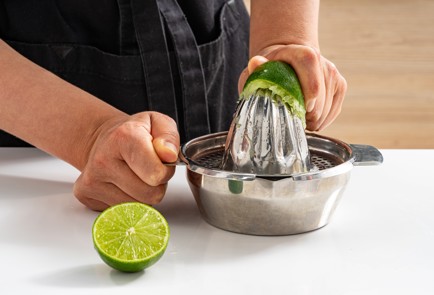 Фото шага рецепта Перец с килькой 176340 шаг 3  