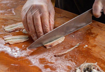 Фото шага рецепта Перец с килькой 176340 шаг 8  