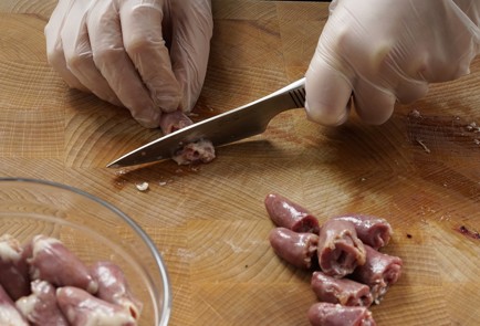 Фото шага рецепта Перловая каша с куриными сердечками 152828 шаг 5  