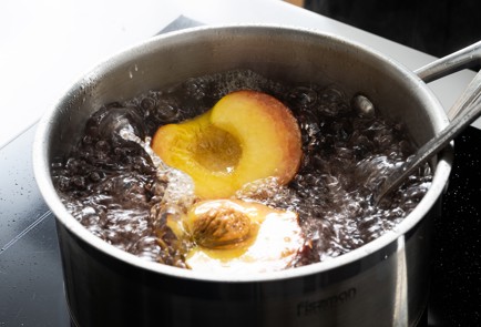 Фото шага рецепта Персик Мельба 151101 шаг 4