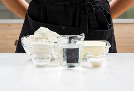 Фото шага рецепта Песочное тесто 190501 шаг 1  