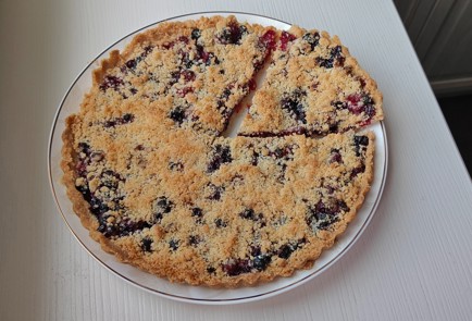 Фото шага рецепта Песочный пирог с ягодами 189891 шаг 12  