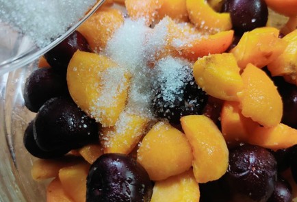 Фото шага рецепта Песочный пирог с ягодами 189892 шаг 5  