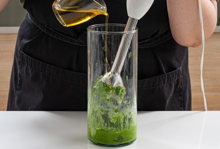 Фото шага рецепта Песто из черемши 176193 шаг 9  