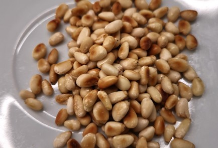 Фото шага рецепта Песто из микса микрозелени 173532 шаг 3  