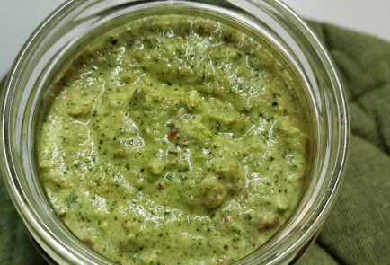 Фото шага рецепта Песто из руколы и кресссалата 173998 шаг 11  