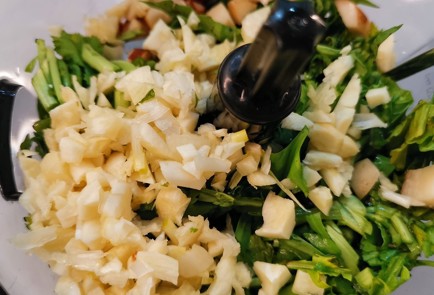 Фото шага рецепта Песто из руколы и кресссалата 173998 шаг 6  