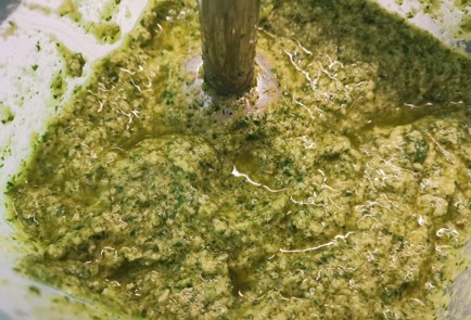 Фото шага рецепта Песто 189485 шаг 10  