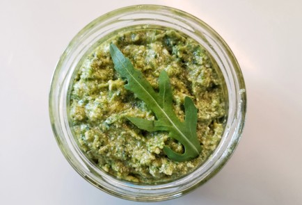 Фото шага рецепта Песто 189485 шаг 11  