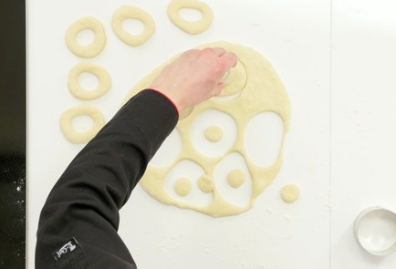 Фото шага рецепта Петербургские пышки 91857 шаг 7  