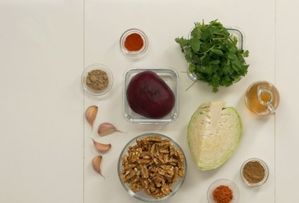 Фото шага рецепта Пхали из свеклы 137258 шаг 1  