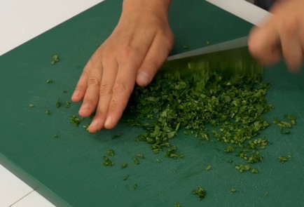 Фото шага рецепта Пхали из свеклы 137258 шаг 3  