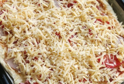 Фото шага рецепта Пицца домашняя 173877 шаг 12  