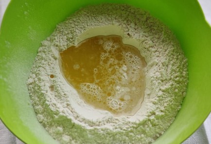 Фото шага рецепта Пицца домашняя 173877 шаг 4  