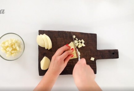 Фото шага рецепта Пицца Маргарита Вальтера Бизоффи 35393 шаг 4  