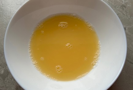 Фото шага рецепта Пицца на тонком тесте 175442 шаг 3  