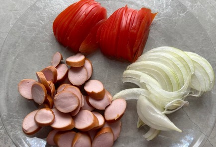 Фото шага рецепта Пицца на тонком тесте 175442 шаг 6  