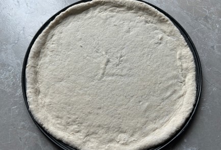 Фото шага рецепта Пицца подомашнему на дрожжевом тесте 189380 шаг 6  