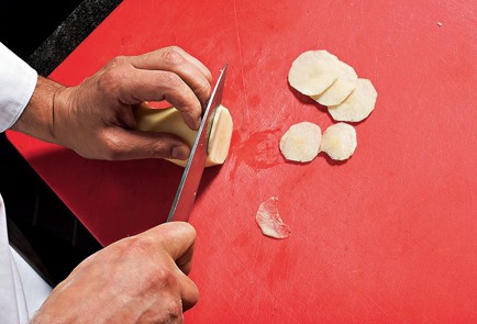 Фото шага рецепта Пицца с голубым сыром и грушей 17885 шаг 6  