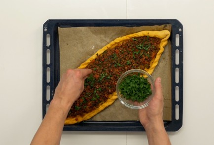 Фото шага рецепта Турецкая пицца пиде 137411 шаг 9  