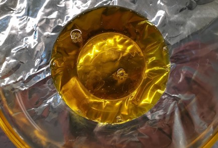 Фото шага рецепта Пикантная грудка индейки запеченная в фольге 152858 шаг 1  