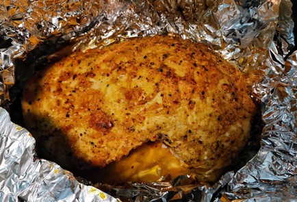 Фото шага рецепта Пикантная грудка индейки запеченная в фольге 152858 шаг 10  