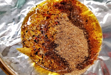 Фото шага рецепта Пикантная грудка индейки запеченная в фольге 152858 шаг 5  