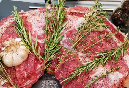 Фото шага рецепта Пикантная свиная шейка запеченная в рукаве 151287 шаг 8  