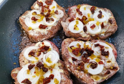 Фото шага рецепта Пикантная свинина пофранцузски 176203 шаг 12  