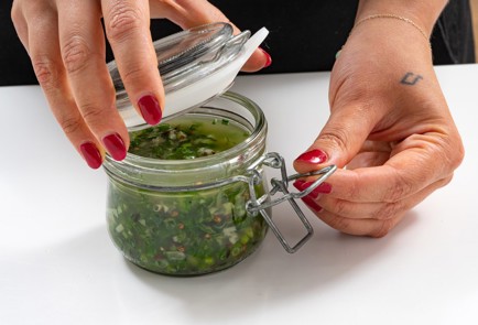 Фото шага рецепта Пикантная заправка для салата с помидорами 174038 шаг 10  