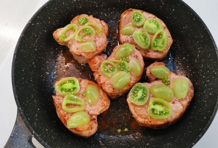 Фото шага рецепта Пикантные медальоны из свиной вырезки 175646 шаг 11  