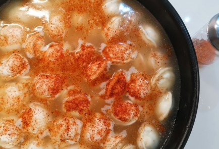 Фото шага рецепта Пикантные пельмени обжаренные на сковороде 152781 шаг 6  