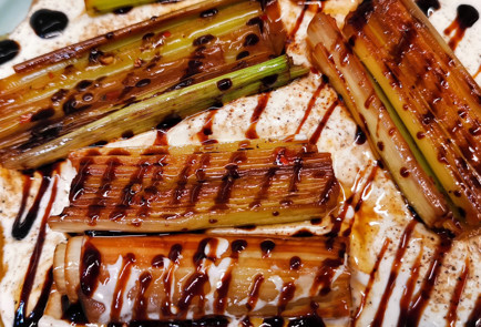 Фото шага рецепта Пикантный лукпорей в сметане и бальзамическом креме 151597 шаг 11  