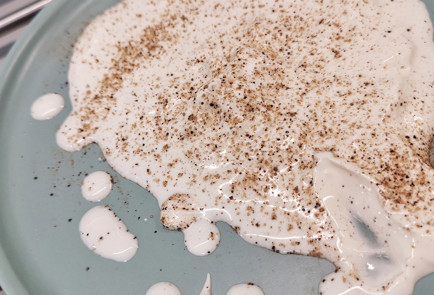 Фото шага рецепта Пикантный лукпорей в сметане и бальзамическом креме 151597 шаг 9  