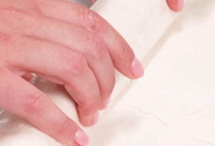 Фото шага рецепта Пирог из теста фило с сыром бри 173701 шаг 3  