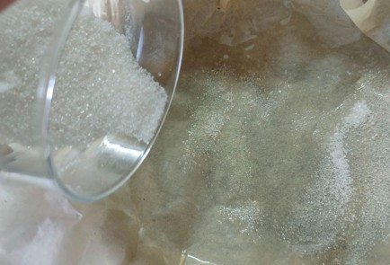 Фото шага рецепта Пирог на кефире с мандаринами и цукатами 188230 шаг 17