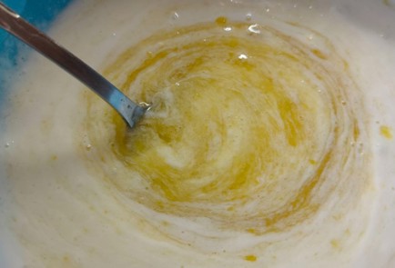 Фото шага рецепта Пирог на кефире с мандаринами и цукатами 188230 шаг 6