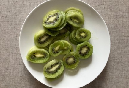 Фото шага рецепта Пирог с ананасами на рисовой муке 176110 шаг 7  