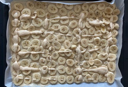 Фото шага рецепта Пирог с ананасами на рисовой муке 176110 шаг 9  