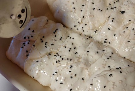 Фото шага рецепта Пирог с фаршем из индейки картофелем и яйцом со сметанным соусом 188962 шаг 19